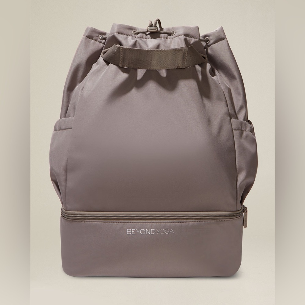 BEYOND YOGA Yoga/Gym Bag